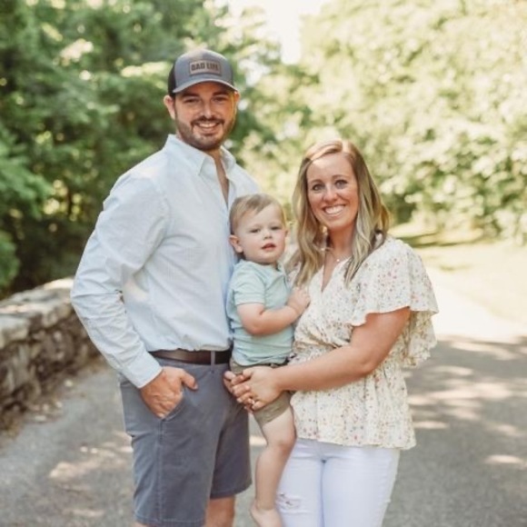 Meet your Posher, Garrette - Picture 1 of 1